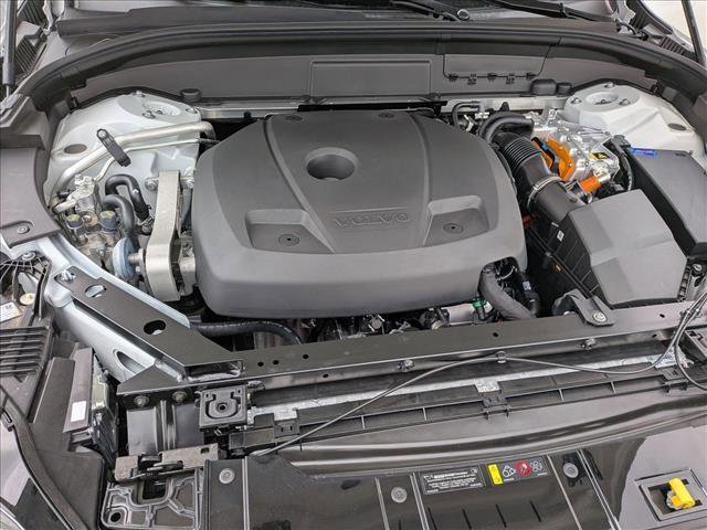 New 2026 Volvo XC60 T8 Plus w/ Climate Package image 18