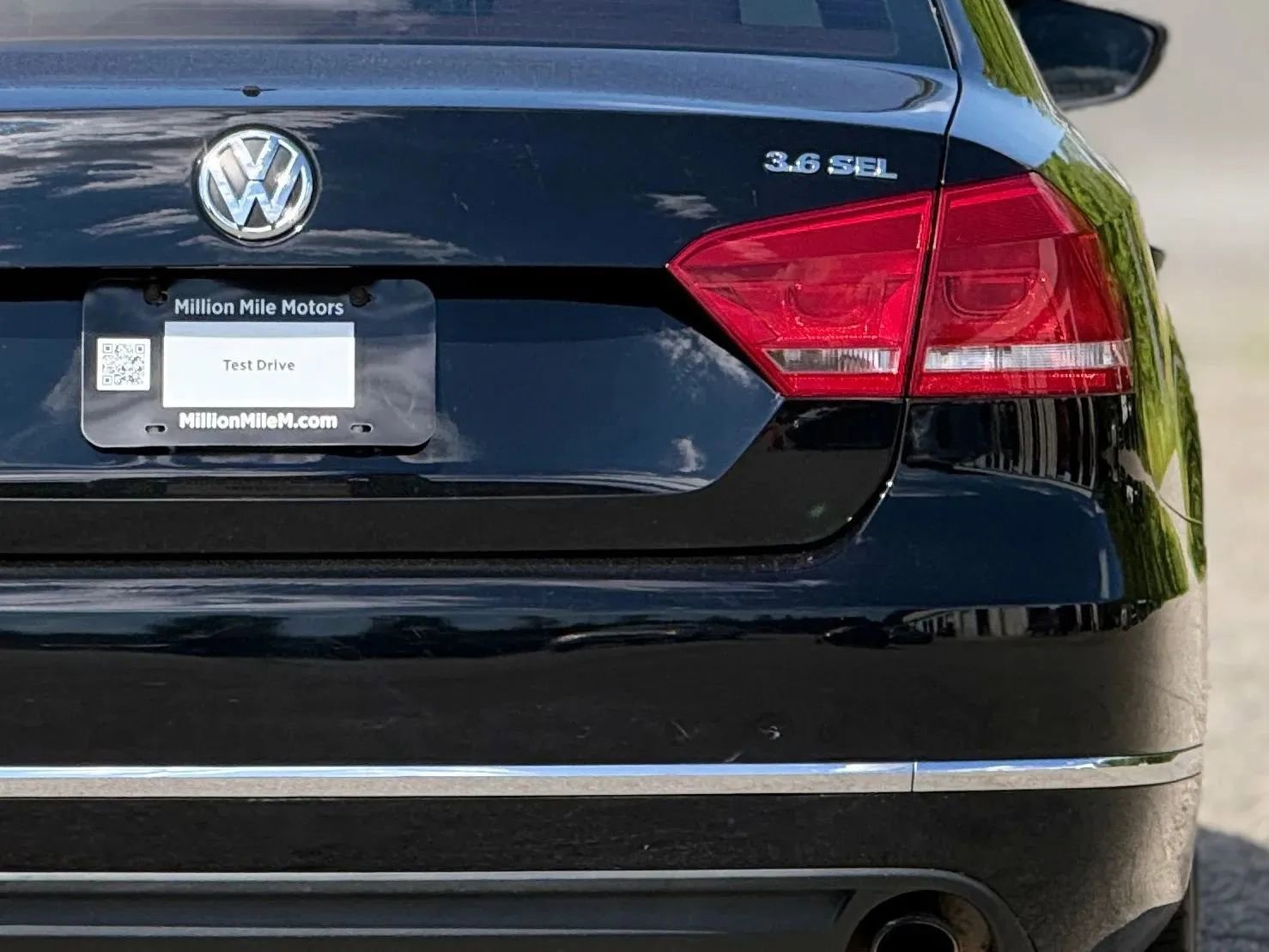 Used 2012 Volkswagen Passat 3.6 SEL Premium image 14