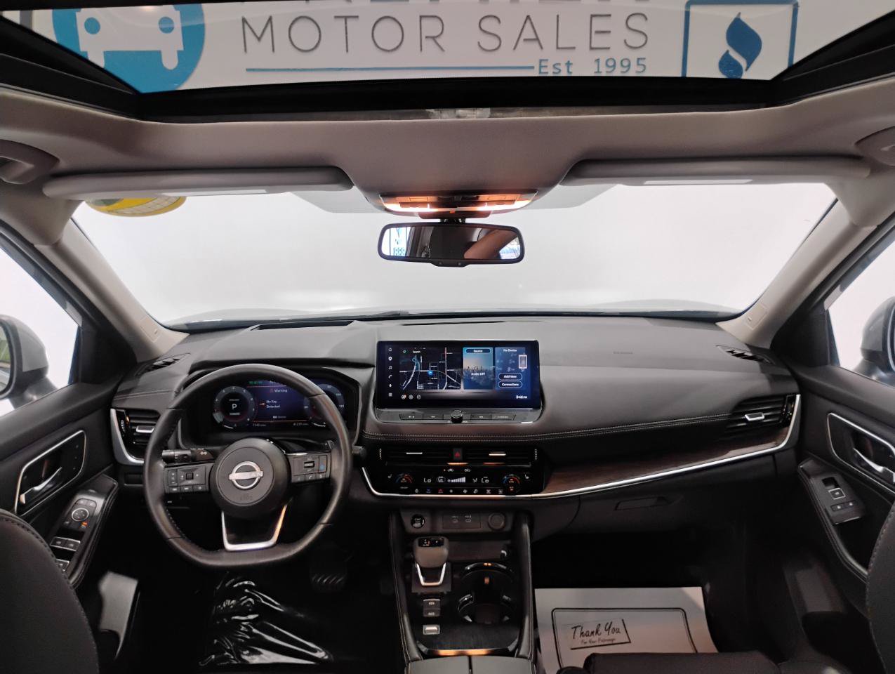 Used 2024 Nissan Rogue Platinum w/ Platinum Premium Package FWD image 16