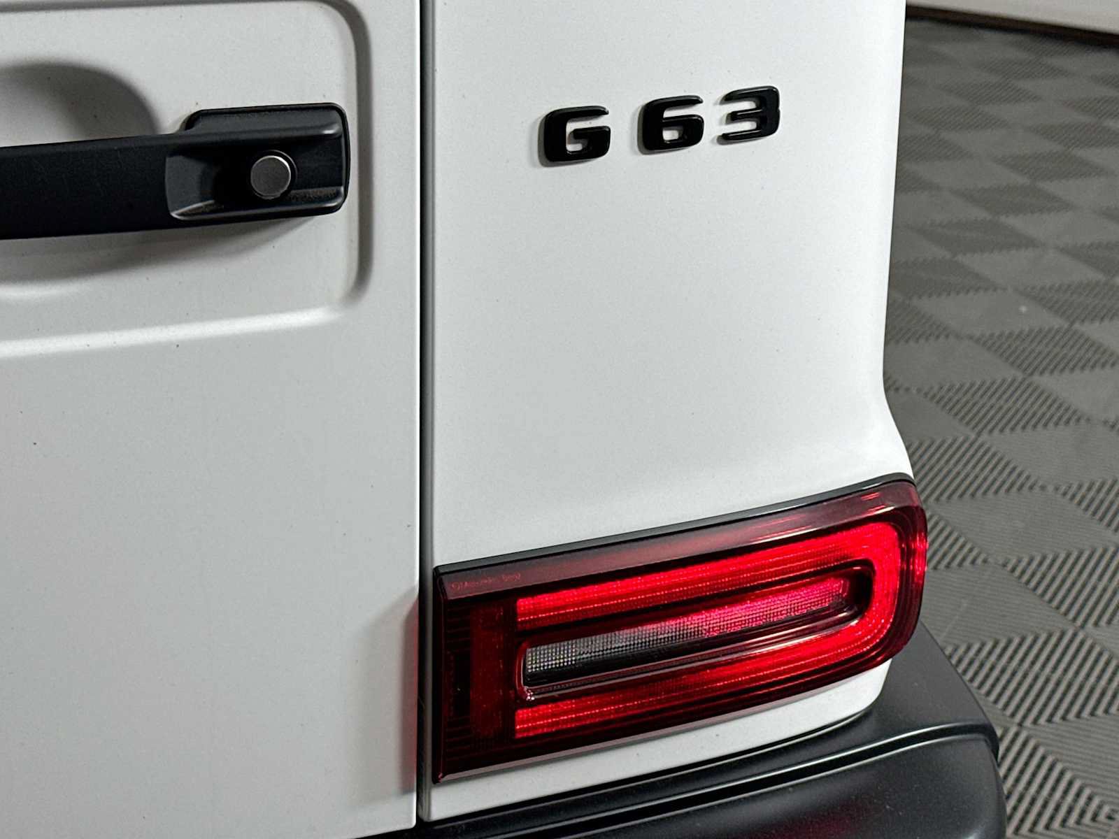 Used 2025 Mercedes-Benz G 63 AMG 4MATIC image 34