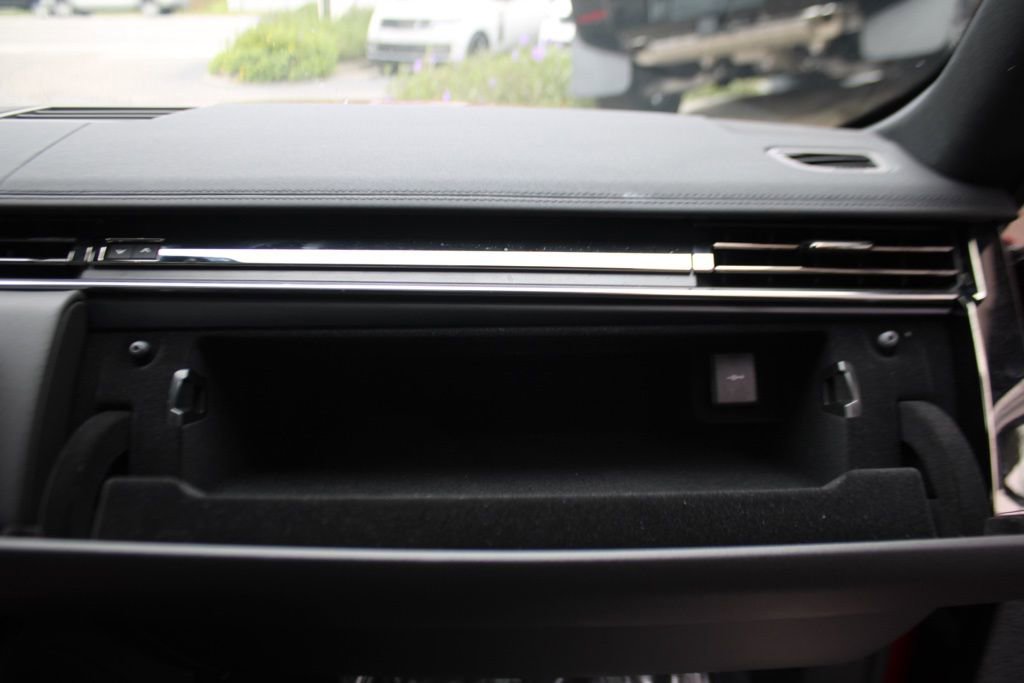 Used 2024 Land Rover Range Rover Sport Dynamic SE image 31