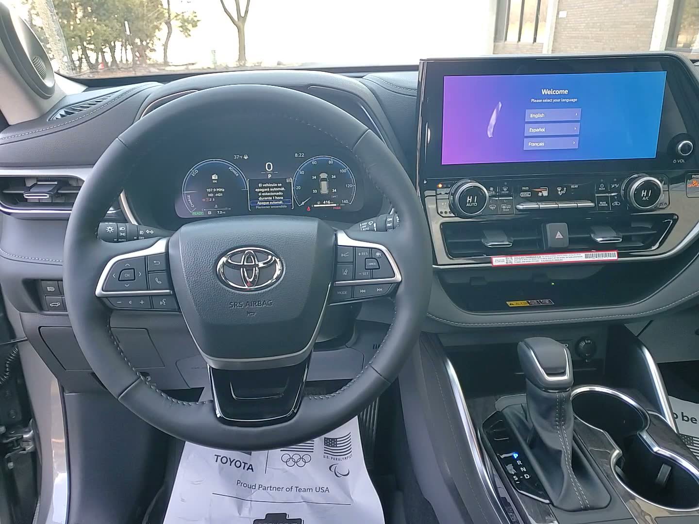 New 2026 Toyota Highlander Platinum image 24
