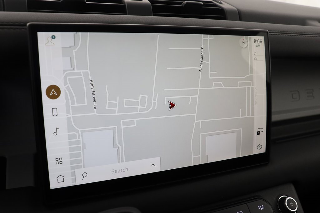 New 2024 Land Rover Defender 110 SE image 14