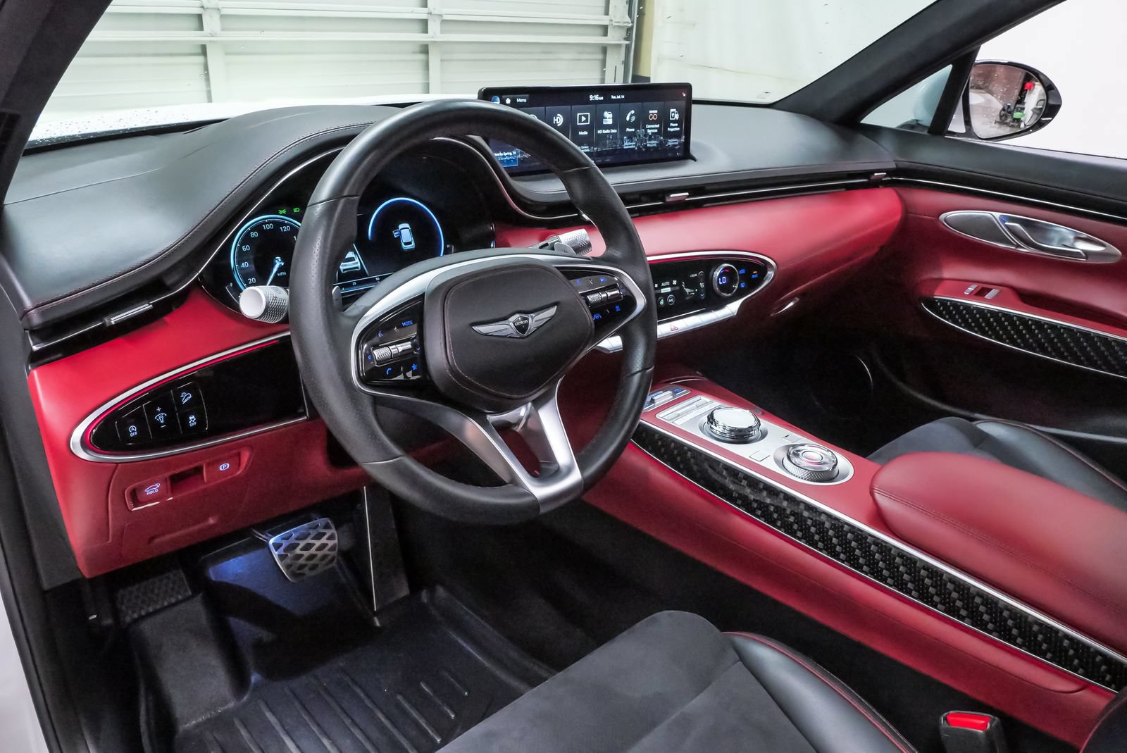 Certified 2022 Genesis GV70 3.5T Sport w/ Sport Prestige Package AWD/4WD image 2