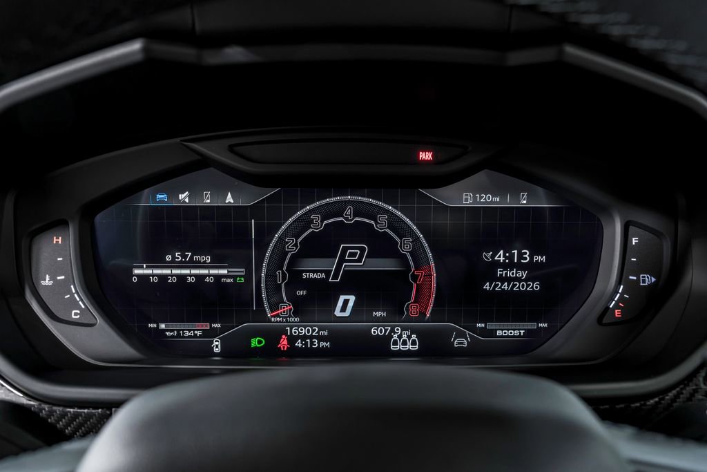 Used 2023 Lamborghini Urus Performante AWD/4WD image 16