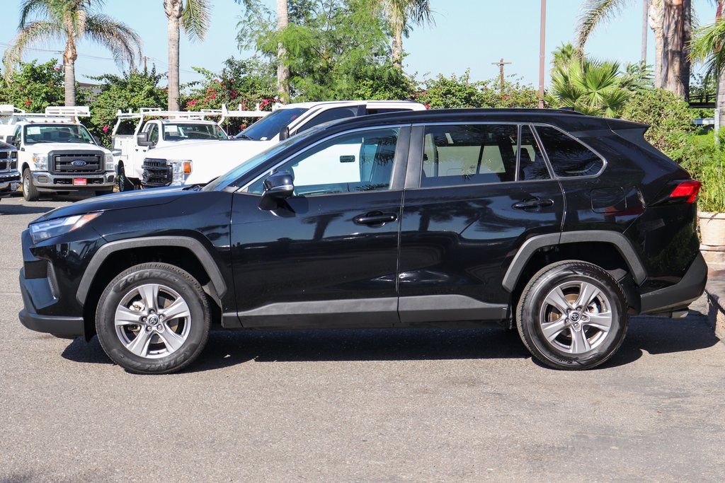 Used 2022 Toyota RAV4 XLE image 5