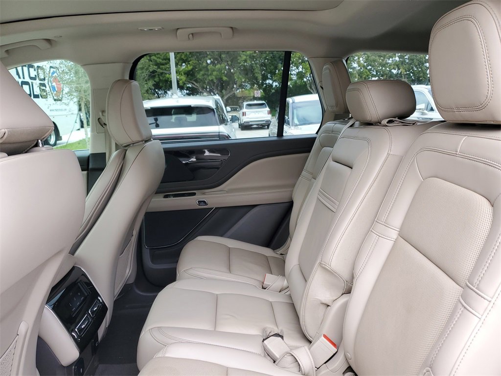 Certified 2024 Lincoln Aviator Reserve image 11