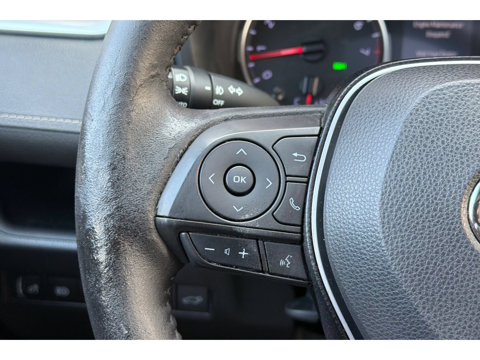 Used 2019 Toyota RAV4 XLE AWD/4WD image 27
