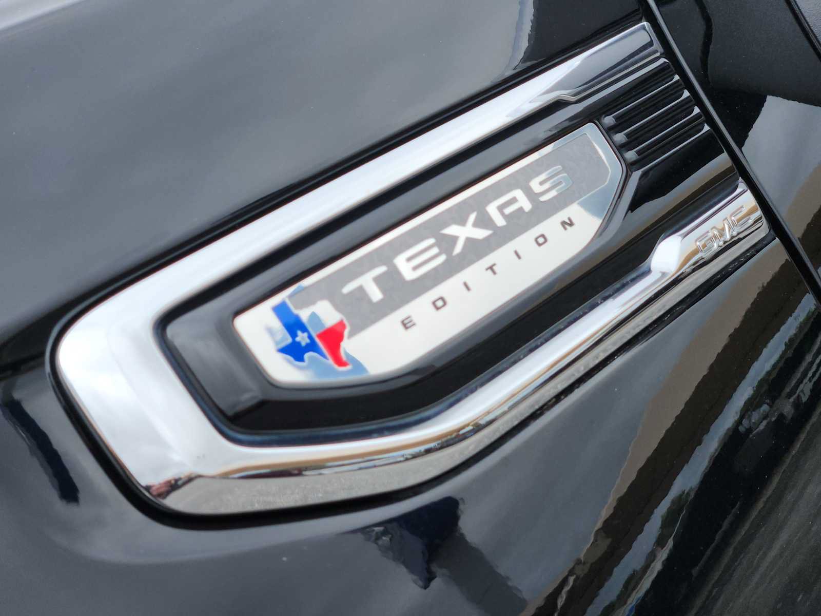 Used 2019 GMC Sierra 1500 SLT AWD/4WD image 13