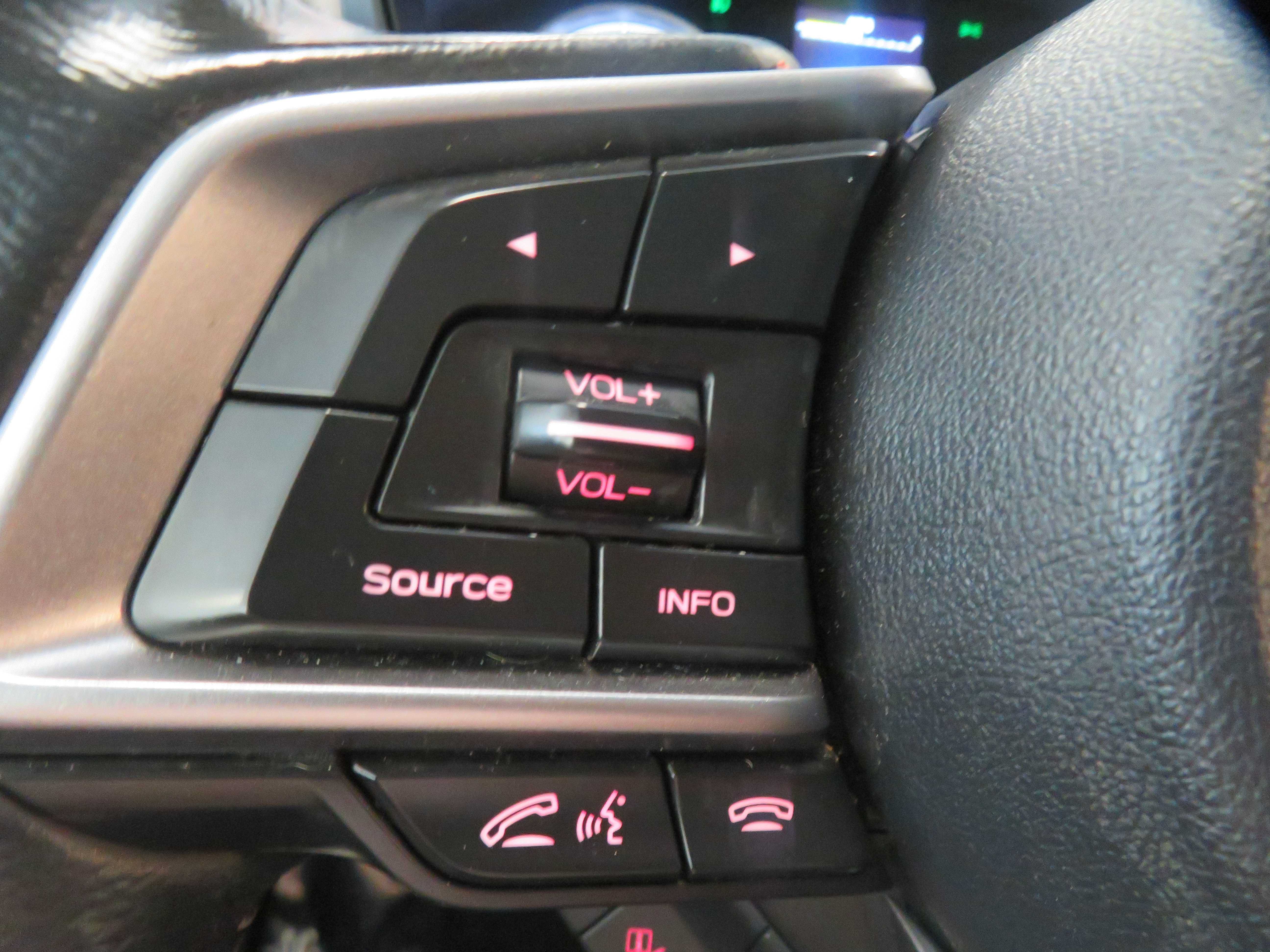 Used 2023 Subaru Forester Premium AWD/4WD image 32