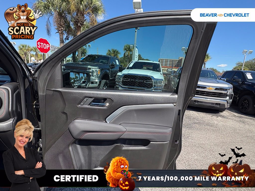 Used 2025 Chevrolet Colorado Z71 w/ Technology Package AWD/4WD image 35