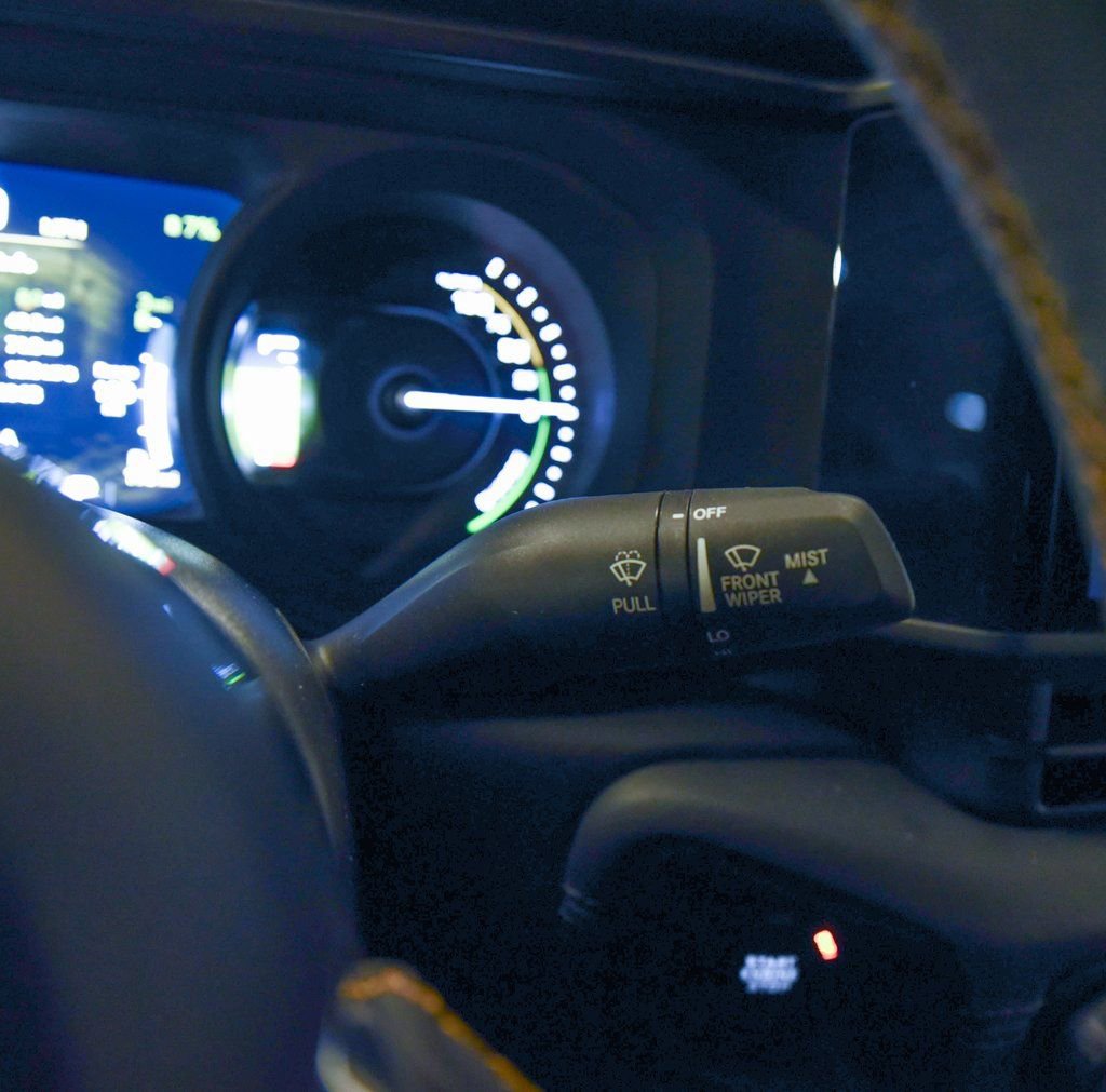 Used 2024 Jeep Wrangler Unlimited Sahara w/ Technology Group image 27