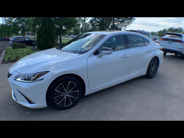 Certified 2025 Lexus ES 300h w/ Premium Package FWD image 4