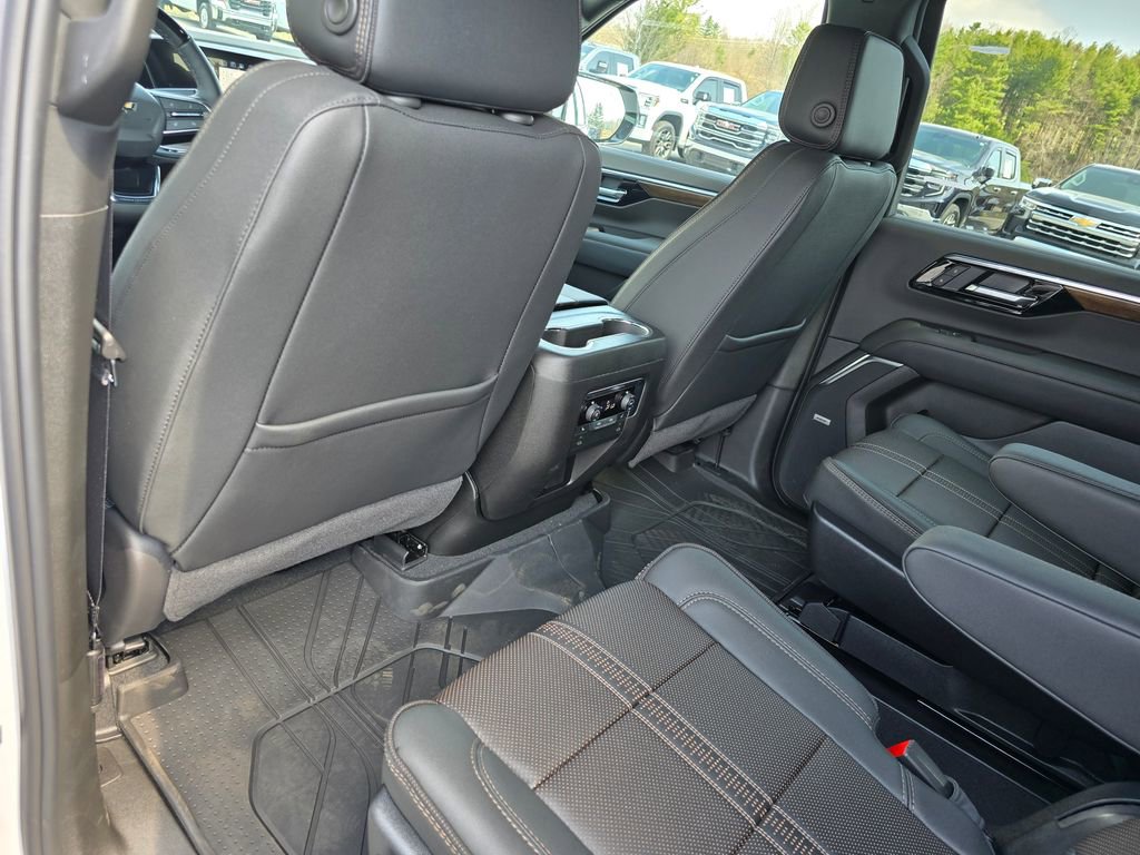 New 2026 Chevrolet Suburban High Country image 25