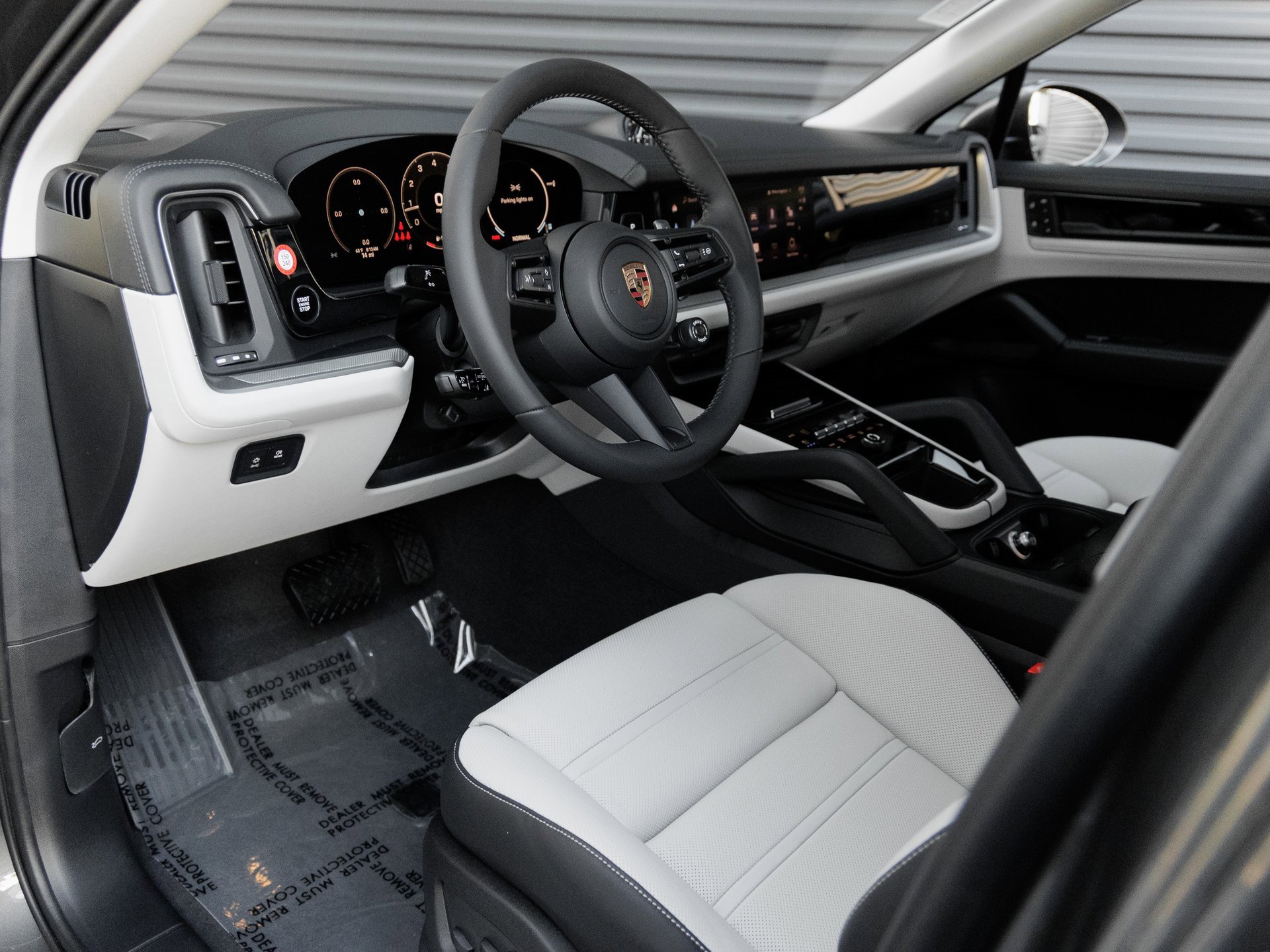 New 2026 Porsche Cayenne Coupe image 4