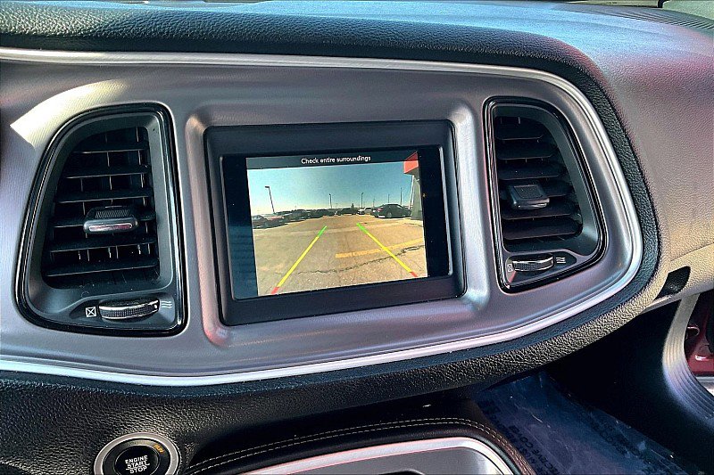 Used 2019 Dodge Challenger SXT image 14