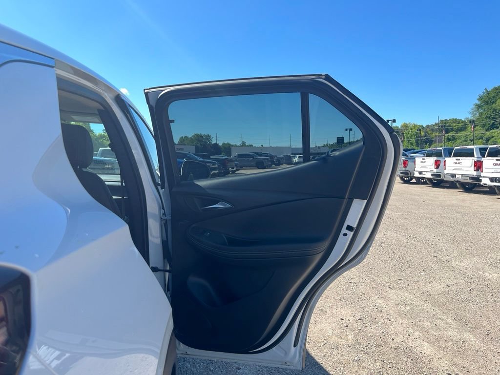Used 2025 Buick Encore GX Preferred AWD/4WD image 30
