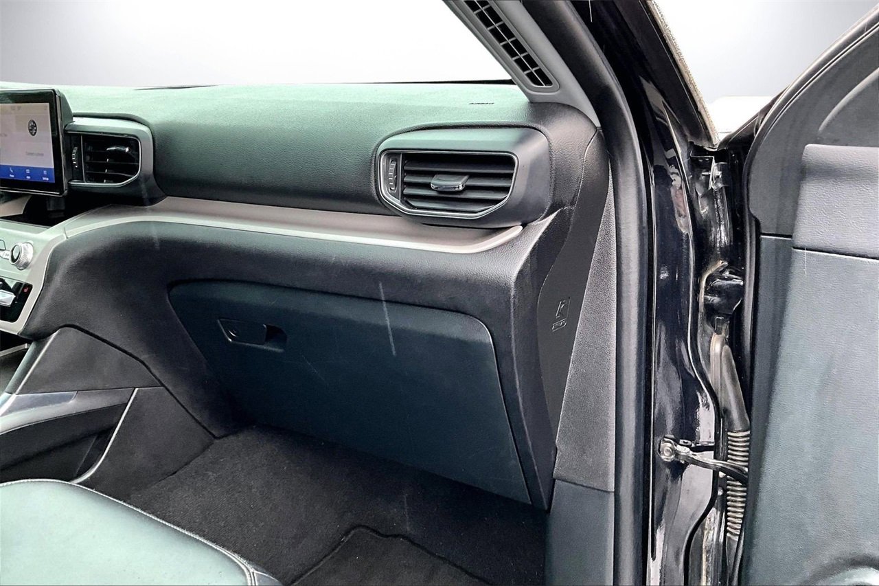 Used 2023 Ford Explorer XLT w/ Equipment Group 202A image 18