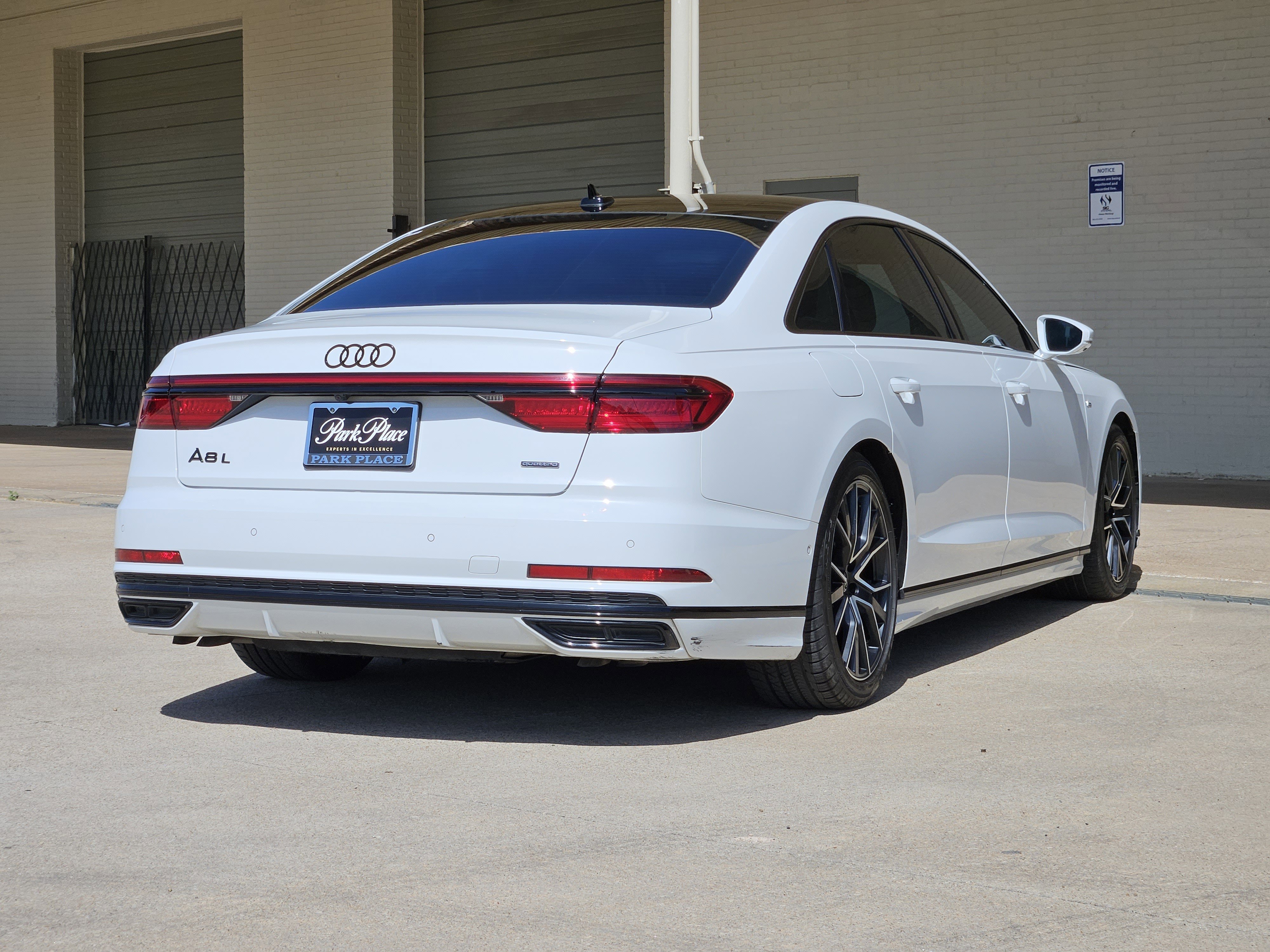 Used 2021 Audi A8 L 4.0T w/ Executive Plus Package image 8