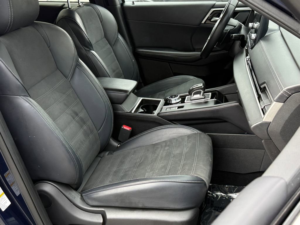 Used 2024 Mitsubishi Outlander SE image 11