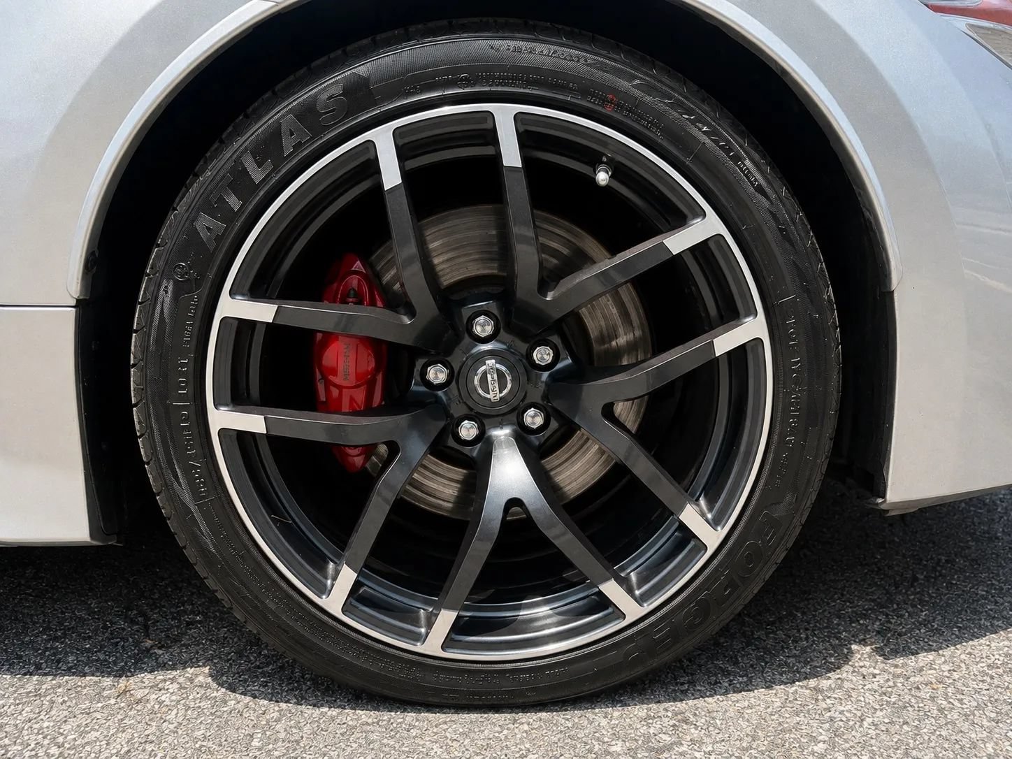 Used 2016 Nissan 370Z NISMO RWD image 15