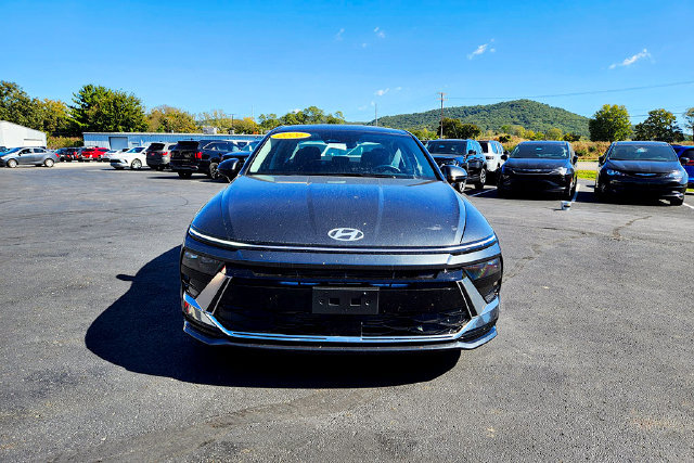 Used 2026 Hyundai Sonata SEL AWD/4WD image 2