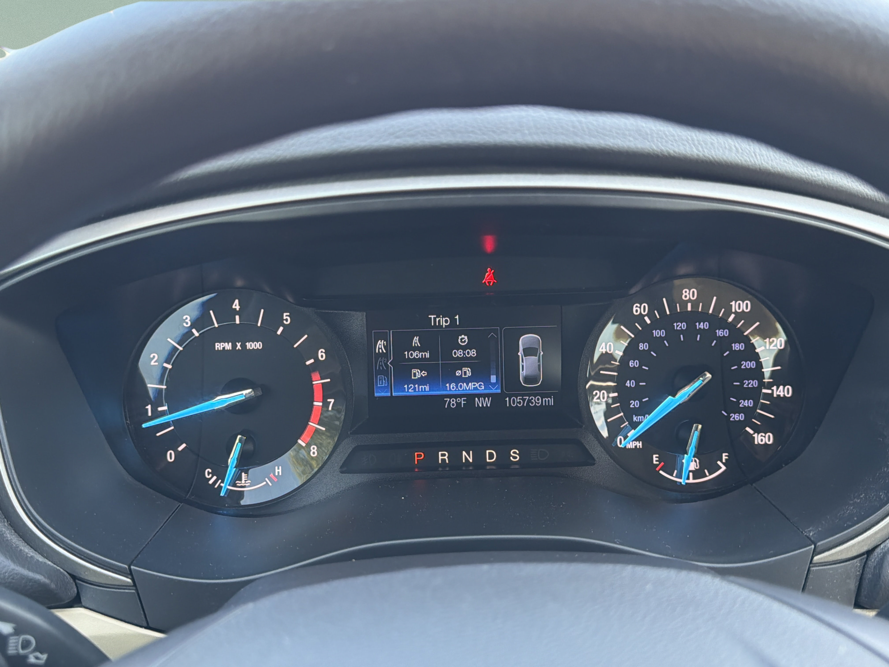 Used 2015 Ford Fusion SE FWD image 16