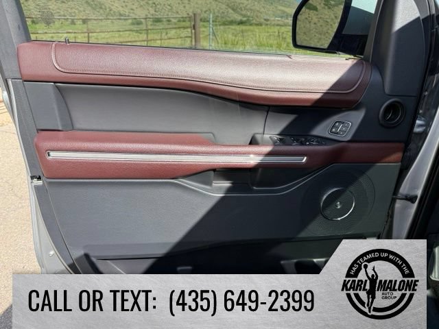 Used 2022 Ford Expedition Max Limited AWD/4WD image 12