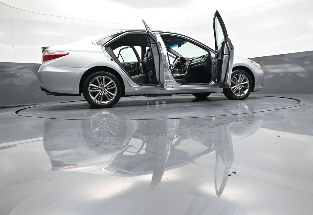 Certified 2017 Toyota Camry SE FWD image 46
