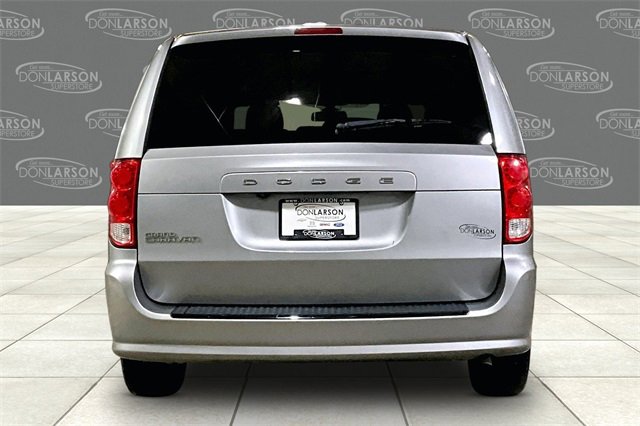 Used 2018 Dodge Grand Caravan SXT w/ Blacktop Package image 6