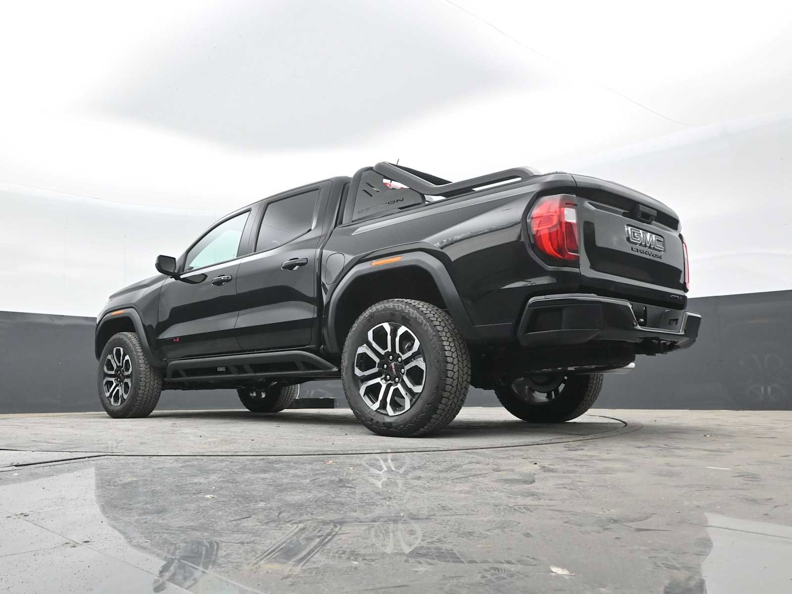 New 2025 GMC Canyon AT4 w/ Nightfall Edition image 38