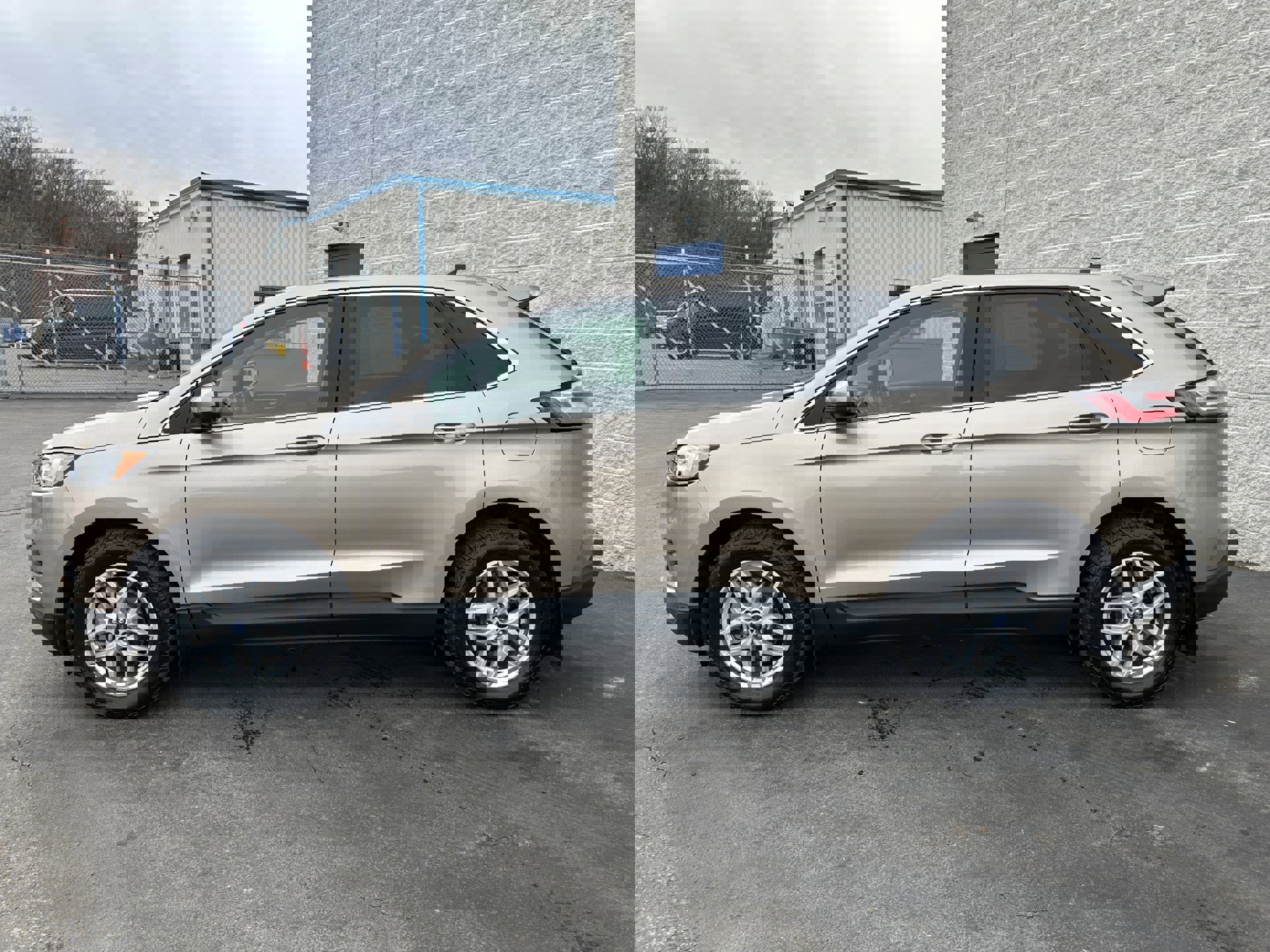 Certified 2021 Ford Edge SEL w/ Convenience Package image 4