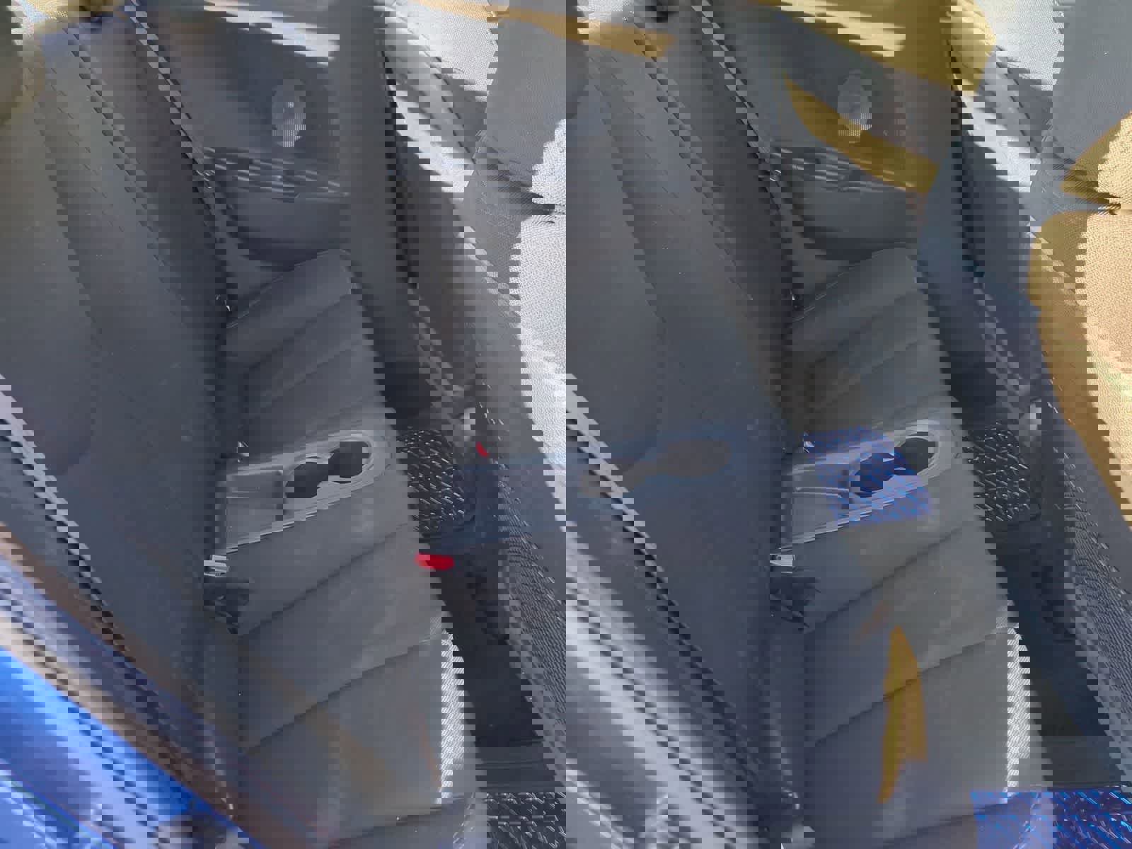 Used 2017 Hyundai Veloster image 18