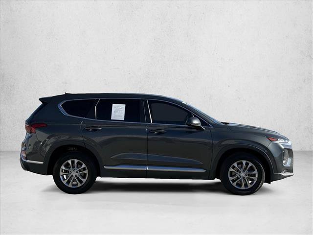 Used 2019 Hyundai Santa Fe SE image 4