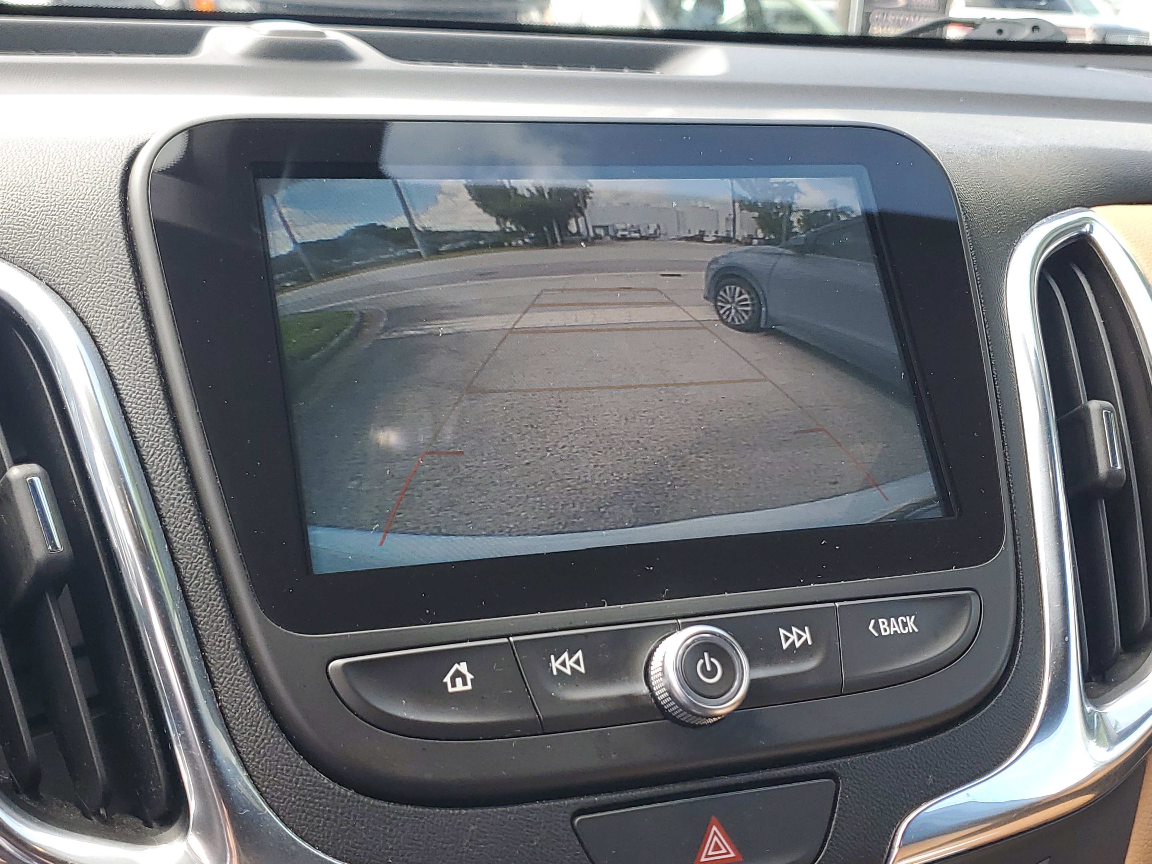 Used 2018 Chevrolet Equinox Premier FWD image 27