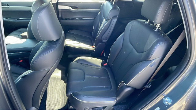 Used 2025 Hyundai Palisade XRT AWD/4WD image 12