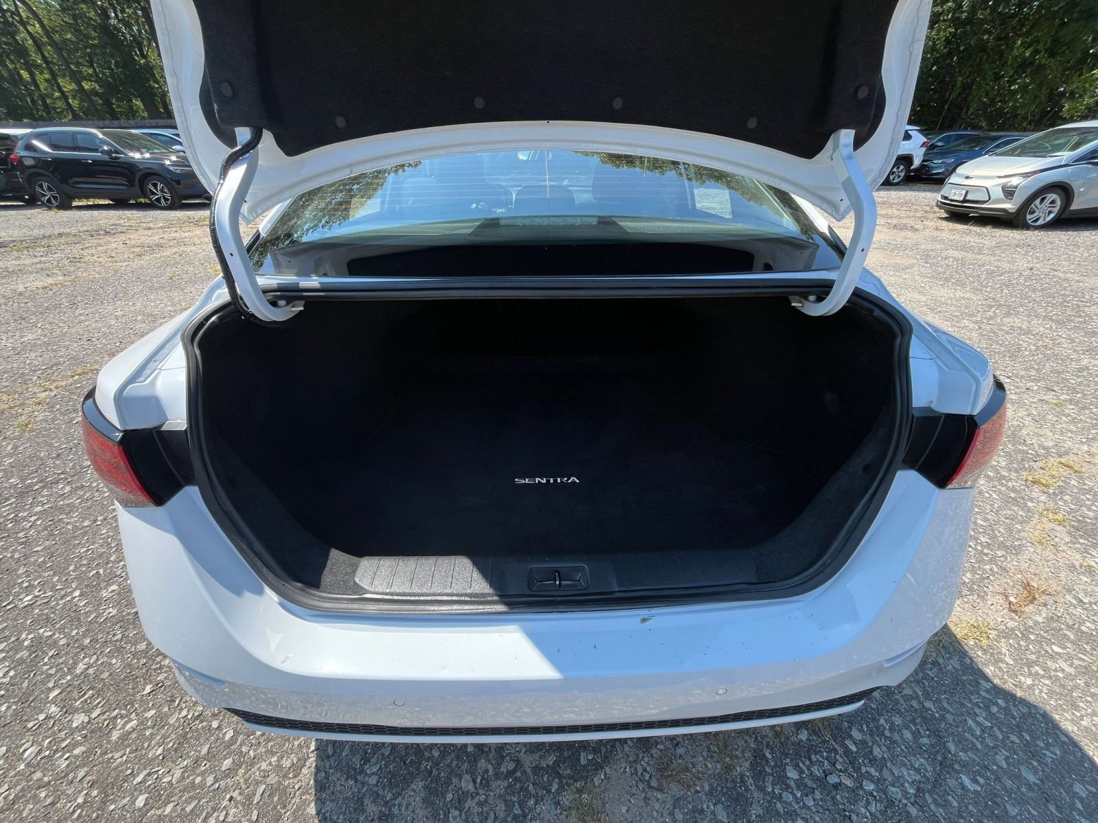 Used 2024 Nissan Sentra SV image 29