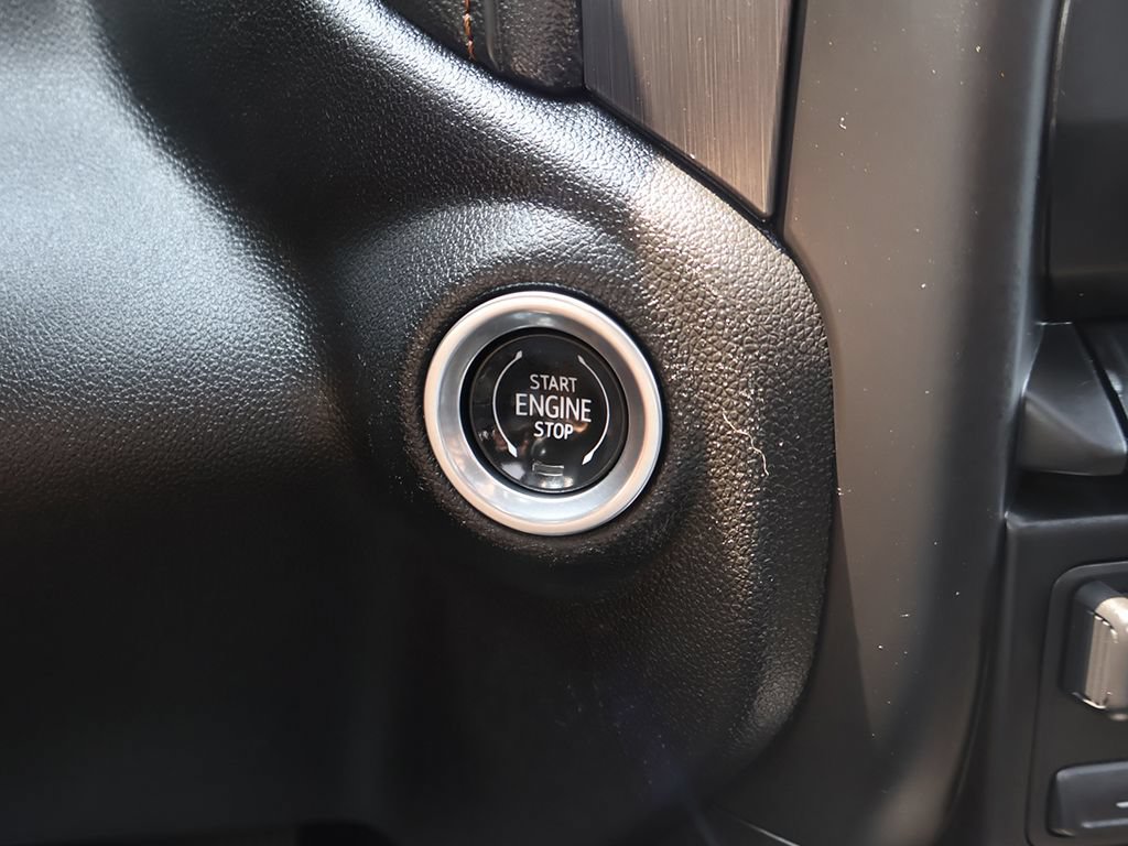 Used 2019 GMC Sierra 1500 AT4 w/ AT4 Premium Package AWD/4WD image 42