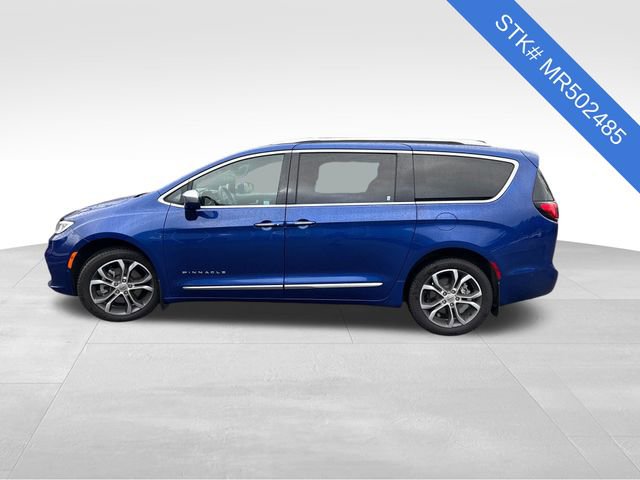 Used 2021 Chrysler Pacifica Pinnacle image 4