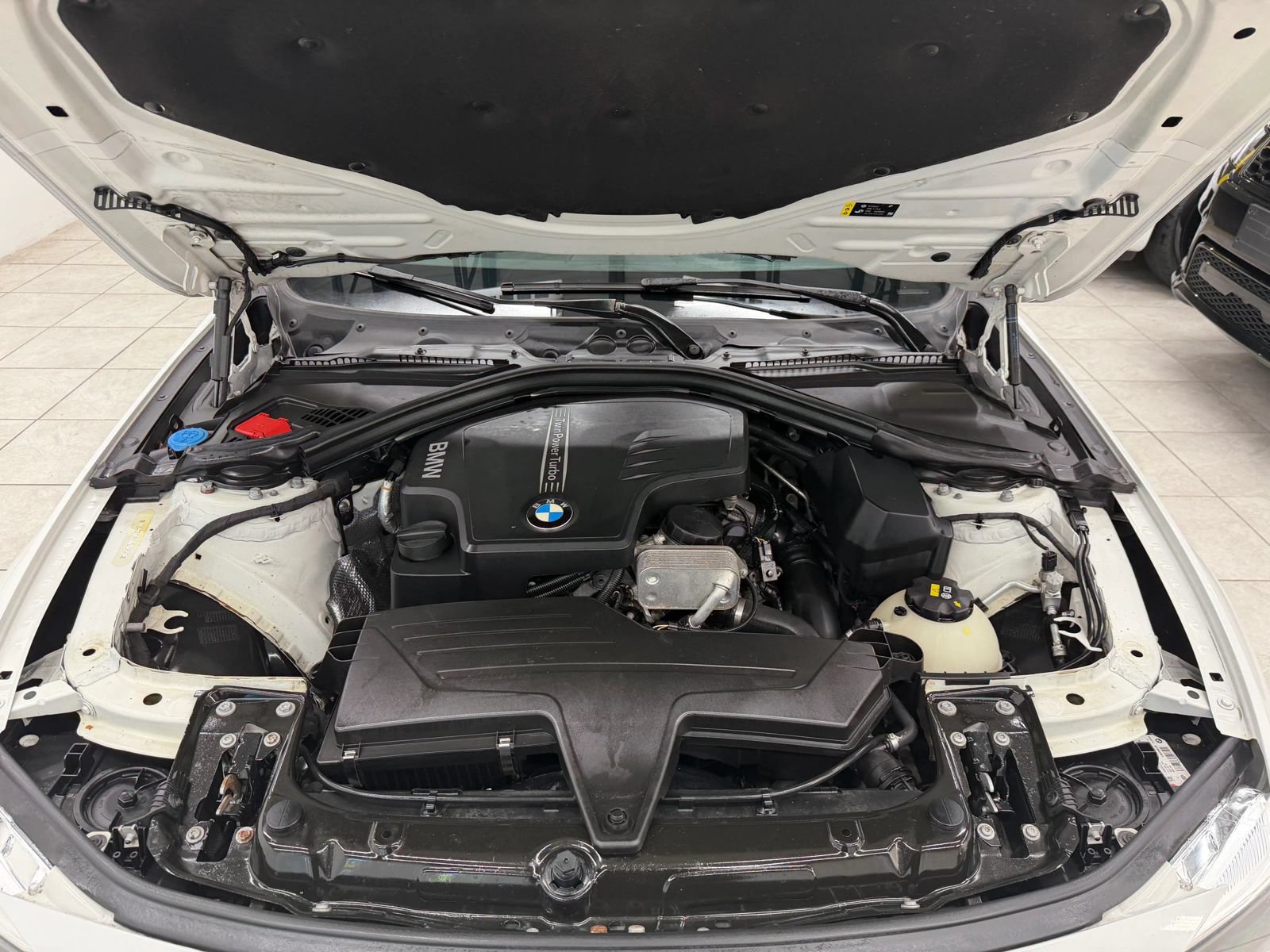 Used 2017 BMW 320i Sedan RWD image 33
