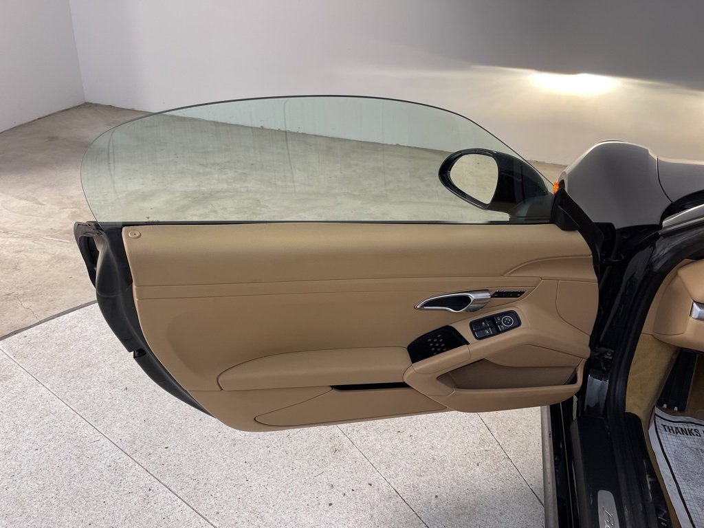 Used 2015 Porsche Boxster image 18