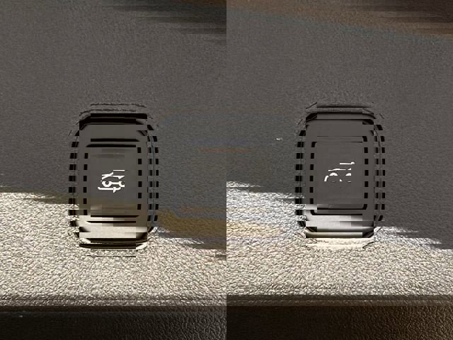 New 2026 Cadillac Lyriq Luxury image 25