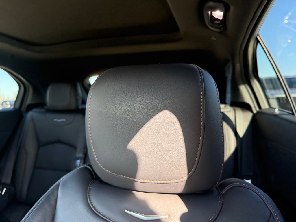 Used 2023 Cadillac XT4 Sport FWD image 29