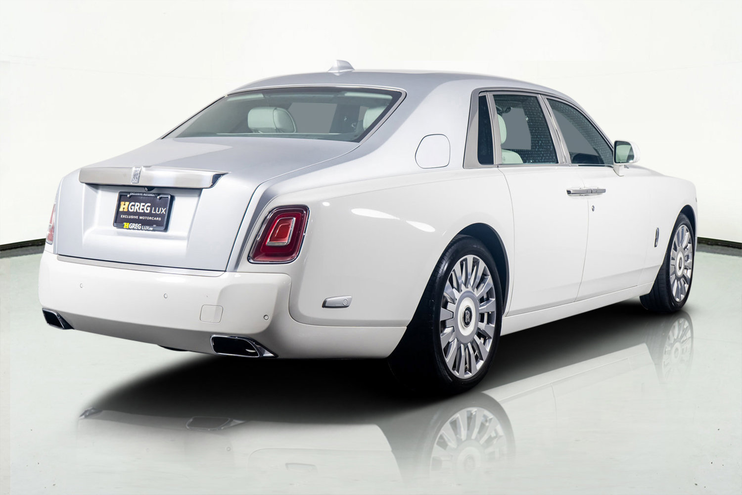 Used 2019 Rolls-Royce Phantom Sedan image 10