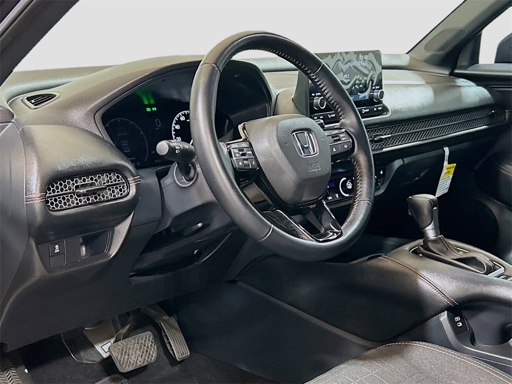Used 2025 Honda HR-V Sport image 7