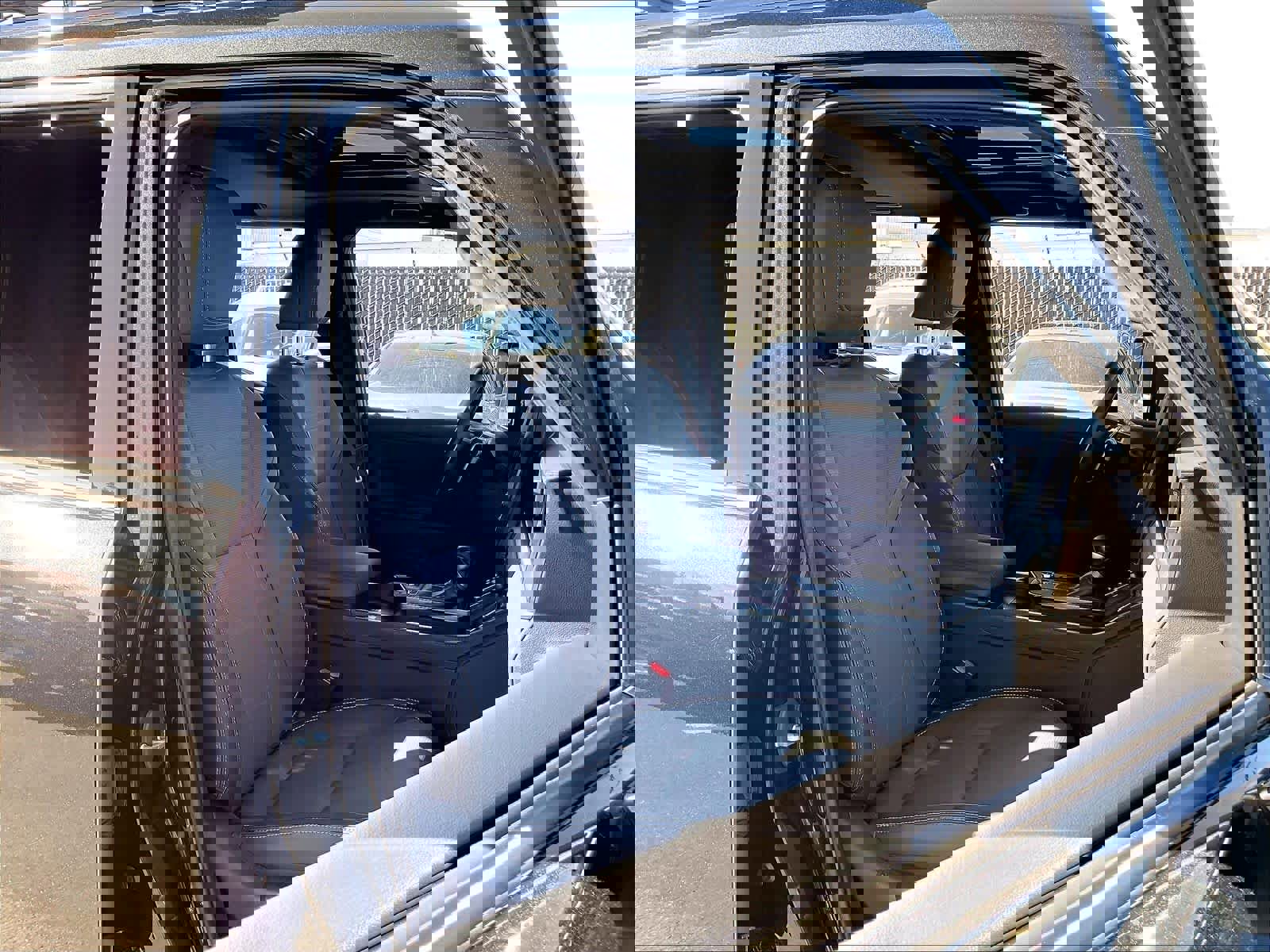 Used 2024 Lexus GX 550 w/ Accessory Package (2T) AWD/4WD image 9