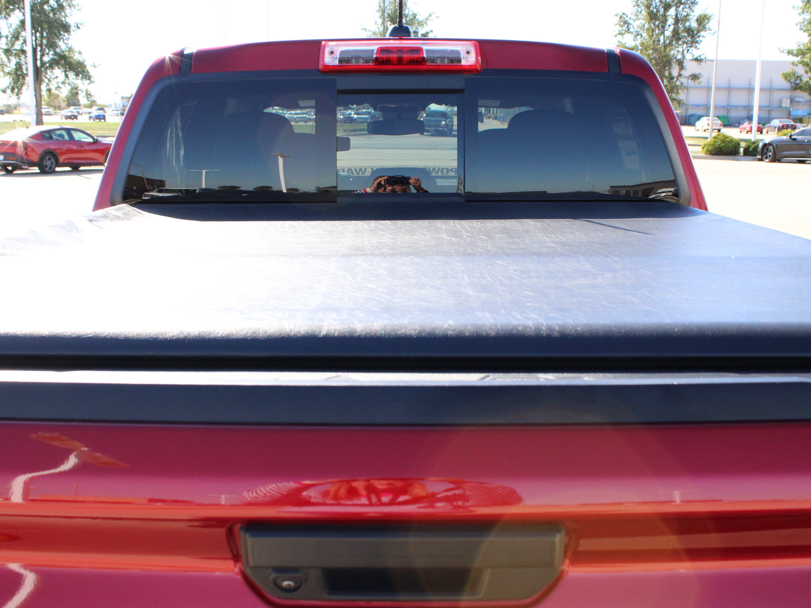 Used 2024 Chevrolet Colorado Z71 w/ Advanced Trailering Package AWD/4WD image 6
