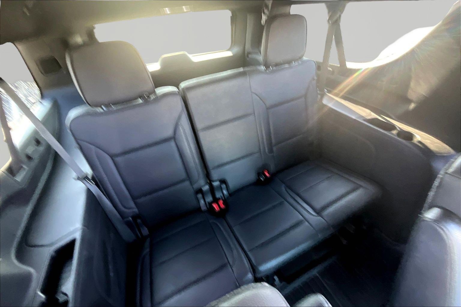Used 2021 GMC Yukon XL Denali w/ Denali Premium Package AWD/4WD image 26