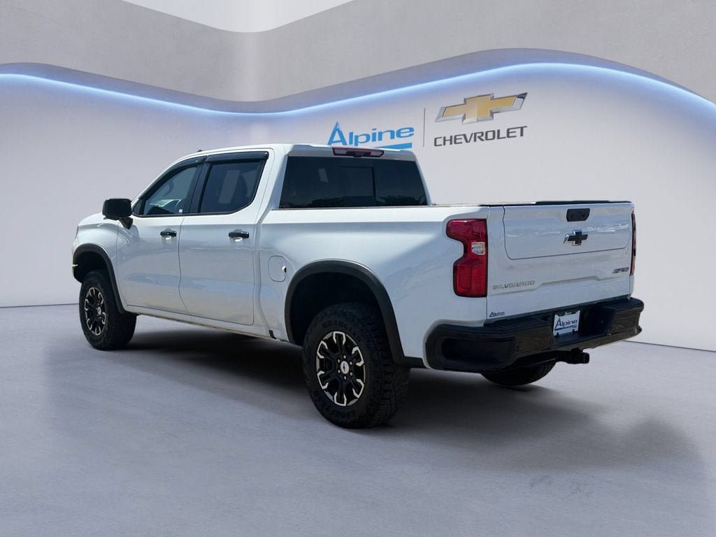 Used 2024 Chevrolet Silverado 1500 ZR2 w/ Technology Package AWD/4WD image 3