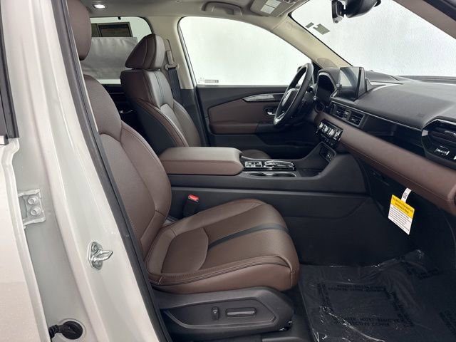 Certified 2025 Honda Pilot Elite image 26